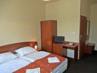 Апарт-отели City Apartments Protos Knurów Двухместный номер с 1 кроватью или 2 отдельными кроватями-4